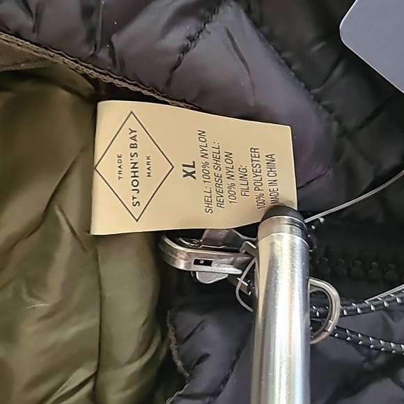 ST. JOHN'S BAY BRAND MEN'S BLACK AND GREEN WINTER HOODED COAT SIZE XL - Picture 10 of 17